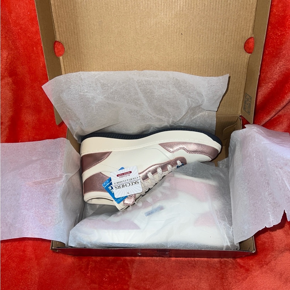 NIB Skechers Court & Classics Soft Beam Air Cooled Memory Foam High Tops W 10 - Picture 8 of 9